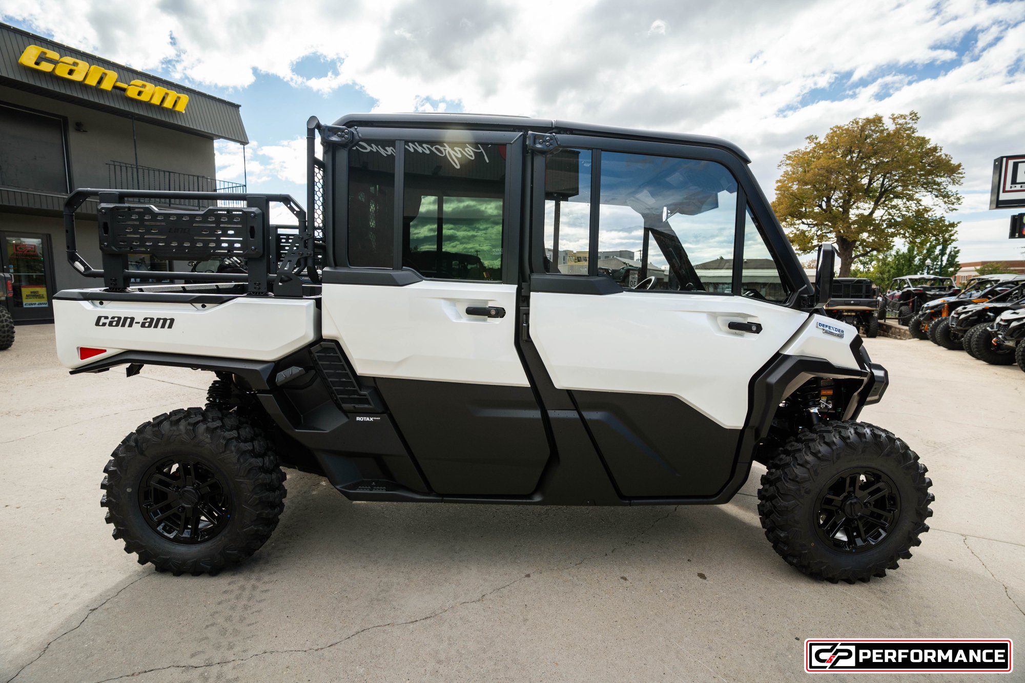 2027 CAN AM DEFENDER MAX XU LTD HD11 - Image 6