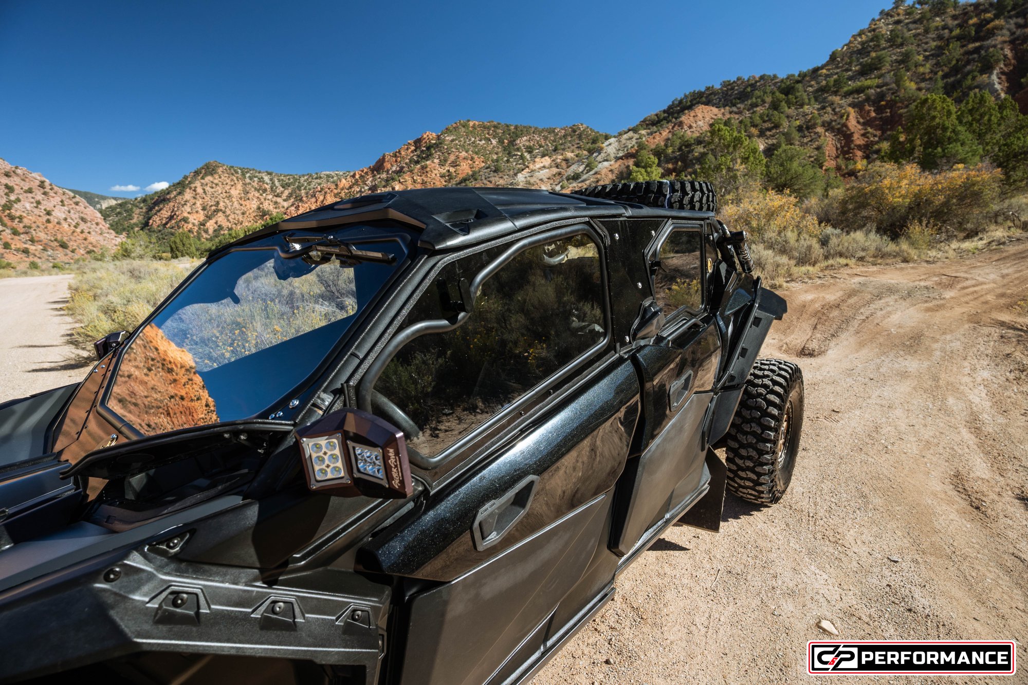 2018 CAN AM MAVERICK X3 MAX XRS TURBO R - Image 10