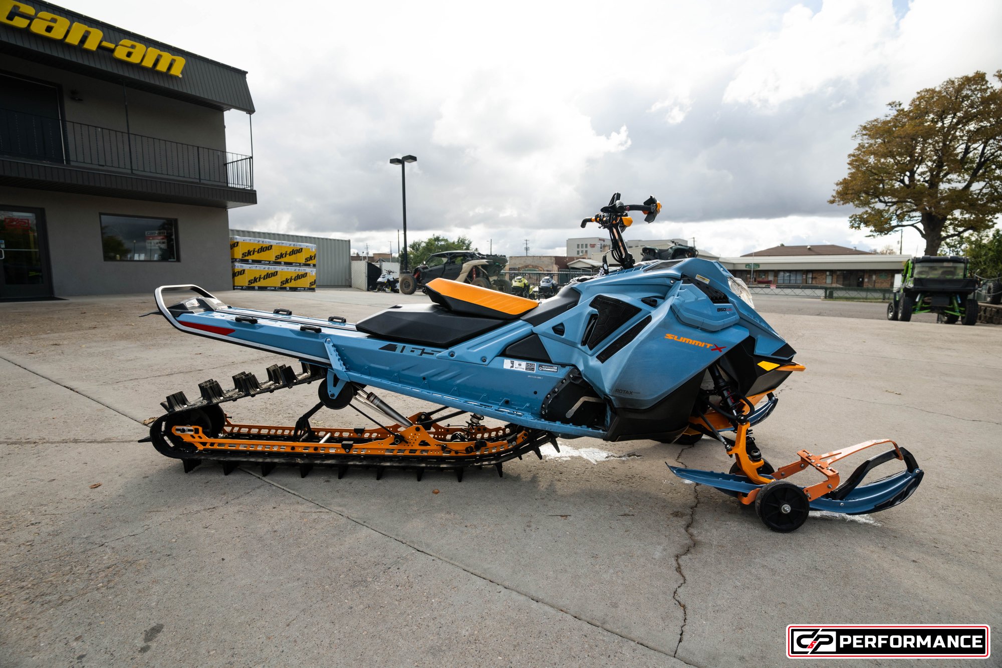 2022 SKI DOO SUMMIT X 850 E-TECH TURBO 165 3.0" - Image 6